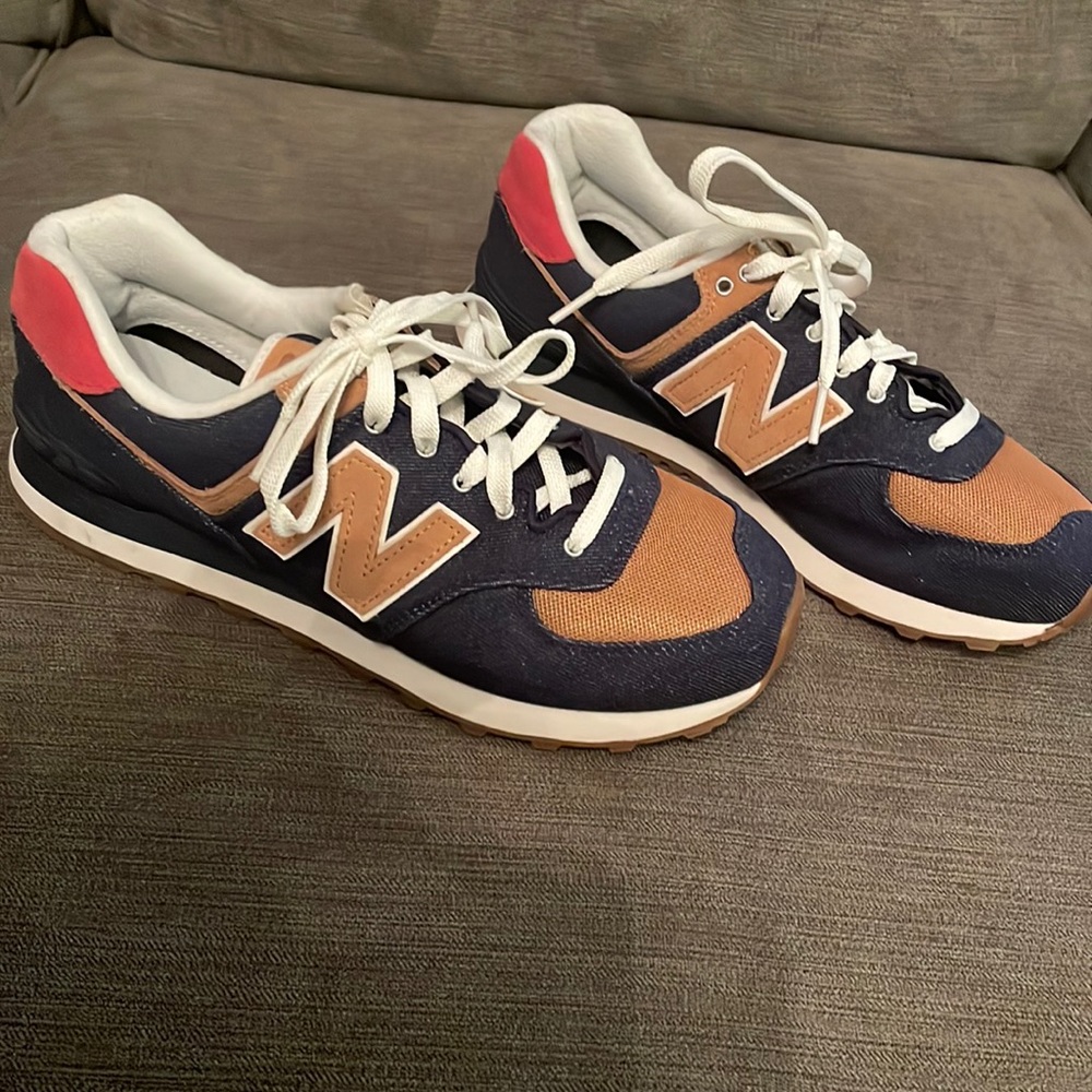 EUC Men’s New Balance Sneakers